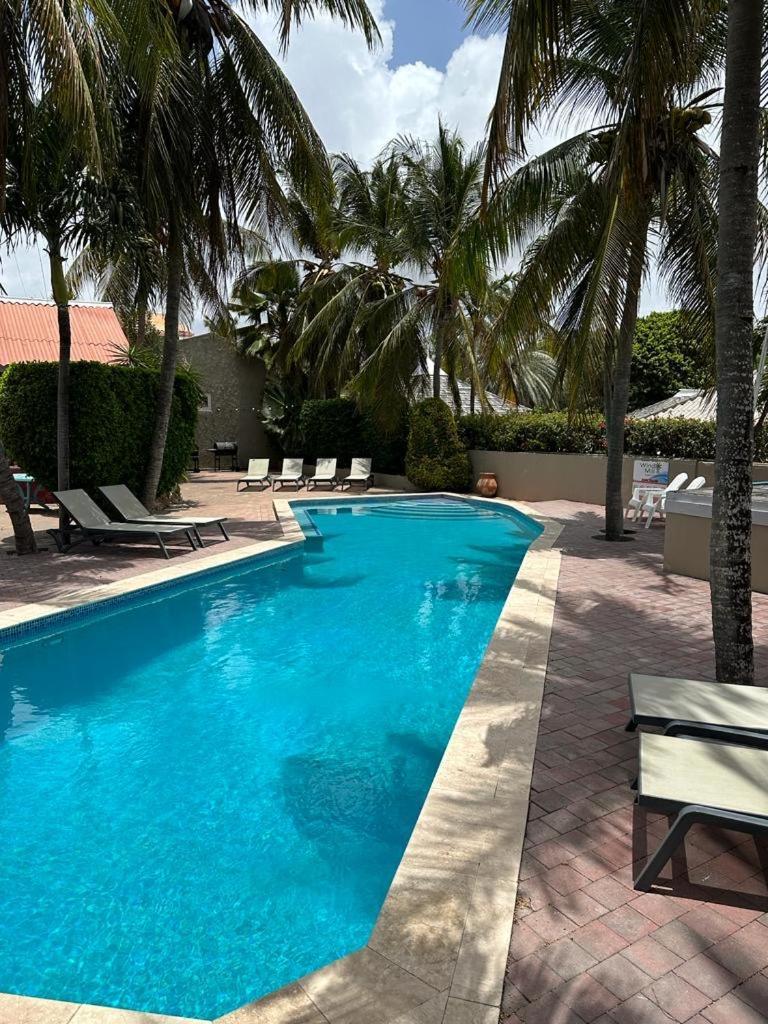 Windmill Apartments Curacao Виллемстад Экстерьер фото