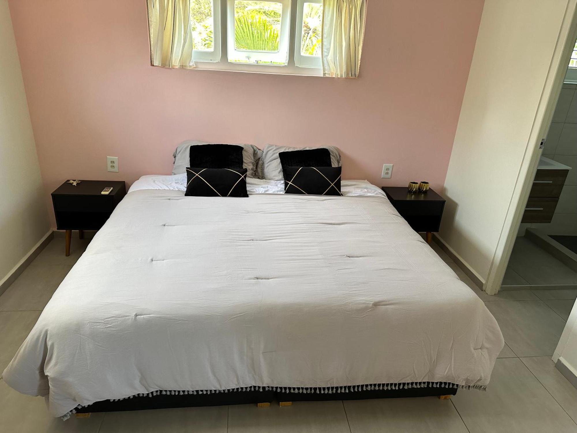 Windmill Apartments Curacao Виллемстад Экстерьер фото
