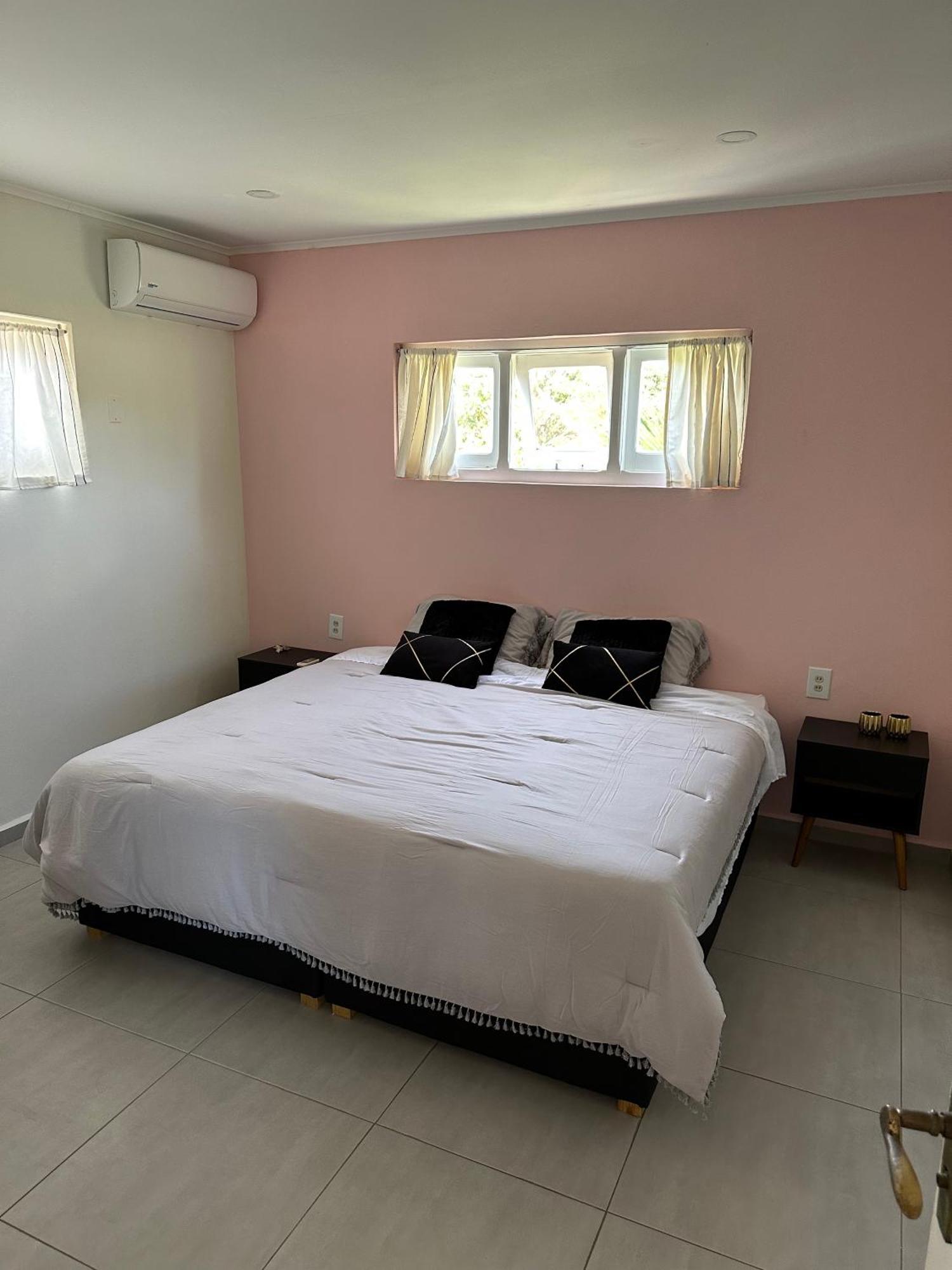 Windmill Apartments Curacao Виллемстад Экстерьер фото